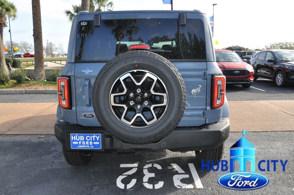 New 2025 Ford Bronco Outer Banks image 4