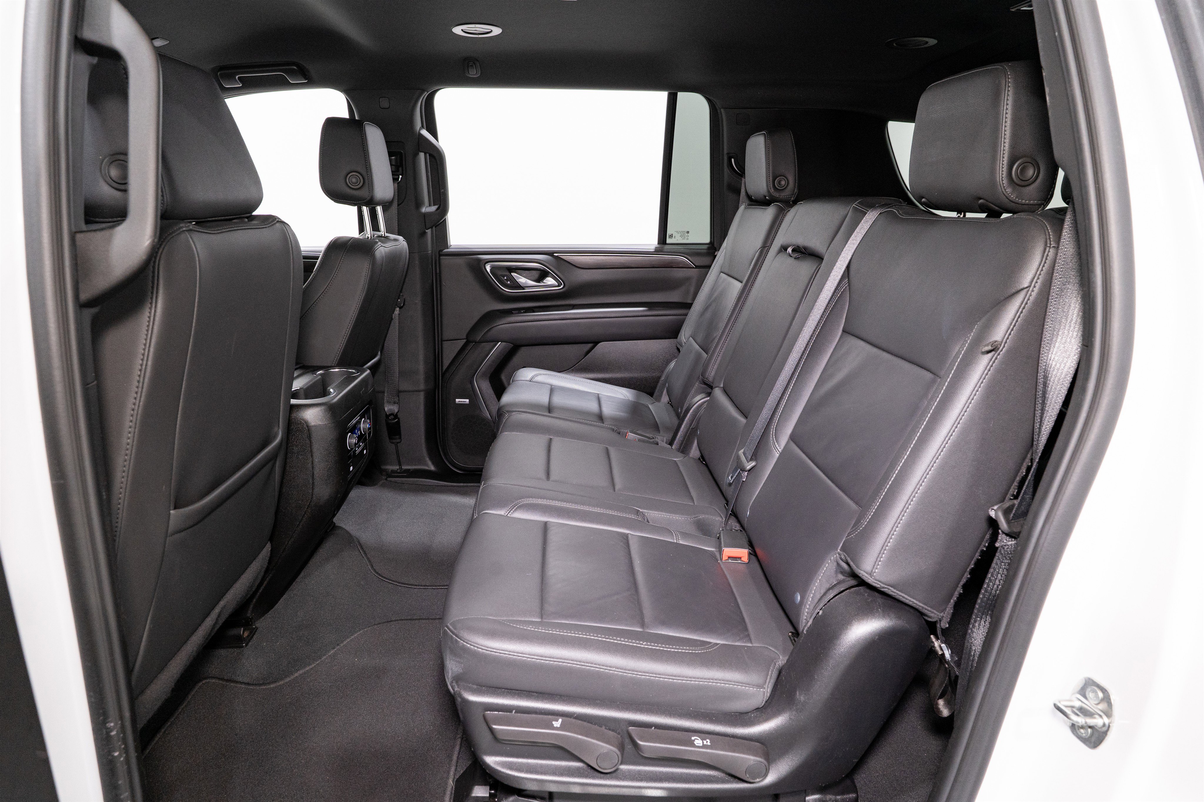 Used 2024 Chevrolet Suburban LT AWD/4WD image 30