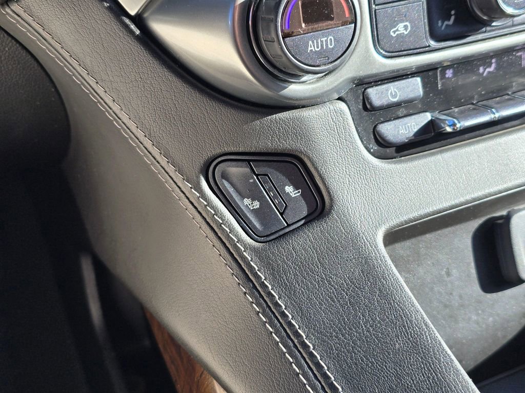 Used 2020 Chevrolet Tahoe LT w/ Luxury Package image 26