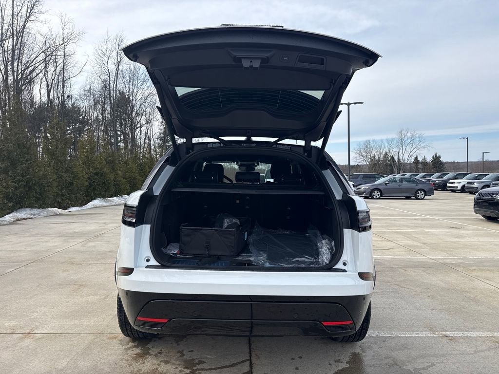 New 2026 Land Rover Range Rover Velar Dynamic SE AWD/4WD image 9