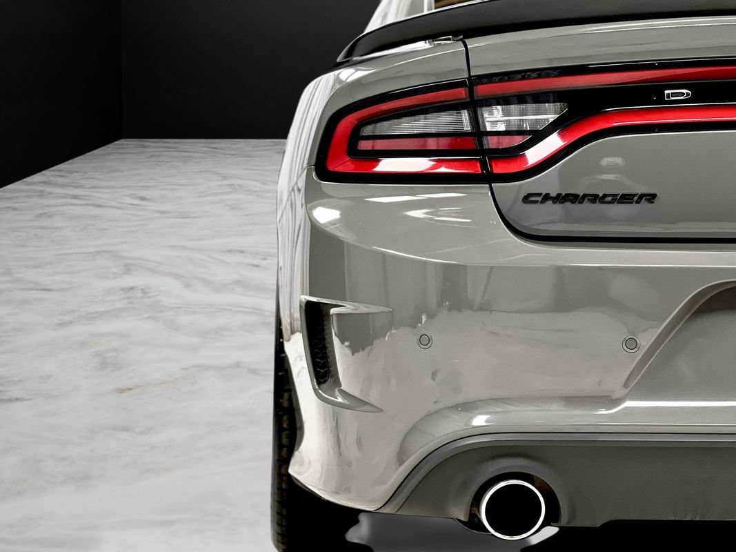 Used 2018 Dodge Charger R/T Scat Pack w/ Dynamics Package RWD image 14