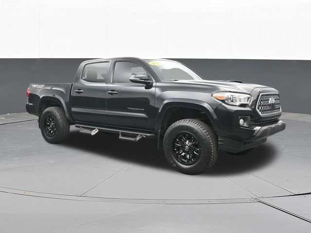 Used 2019 Toyota Tacoma TRD Sport w/ Technology Package AWD/4WD image 18