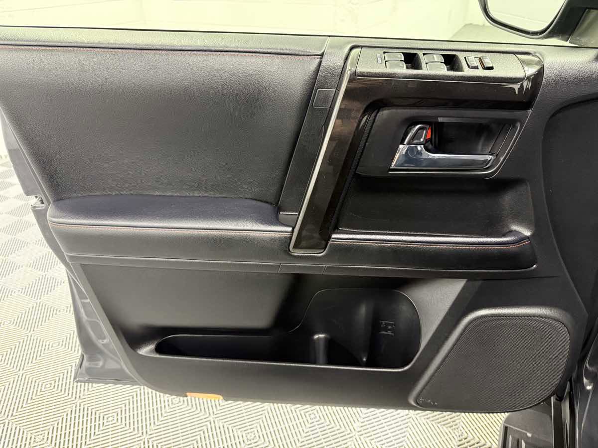 Used 2024 Toyota 4Runner TRD Off-Road image 10