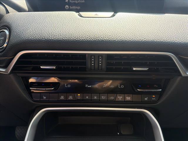Used 2024 MAZDA CX-90 Plug-In Hybrid w/ Preferred AWD/4WD image 12