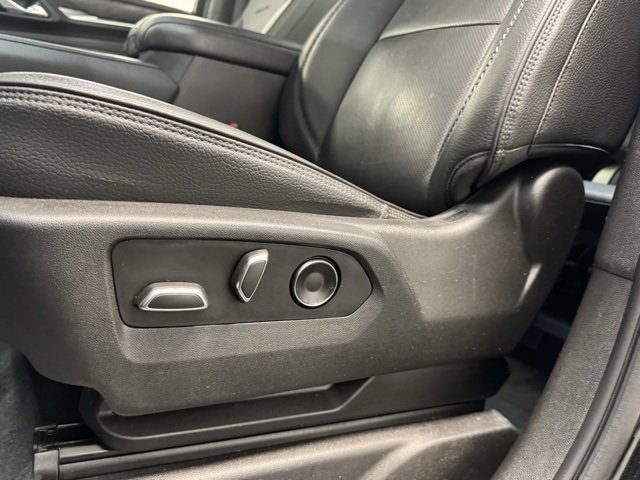 Used 2021 GMC Yukon XL Denali image 14