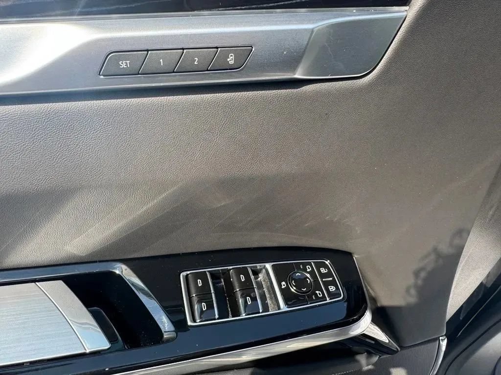 New 2026 Cadillac Escalade Sport w/ Touring Package AWD/4WD image 13