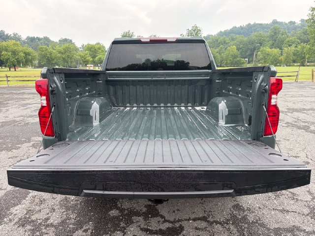 Used 2025 Chevrolet Silverado 1500 Custom Trail Boss w/ Turbomax Blackout Package AWD/4WD image 25