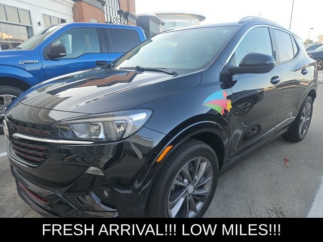 Used 2021 Buick Encore GX Select w/ Sport Touring Package AWD/4WD image 1