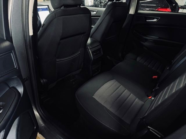 Used 2023 Ford Edge SE image 19
