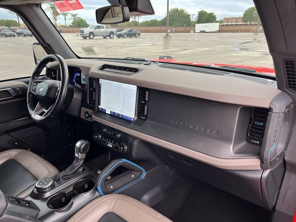Used 2024 Ford Bronco Wildtrak AWD/4WD image 14