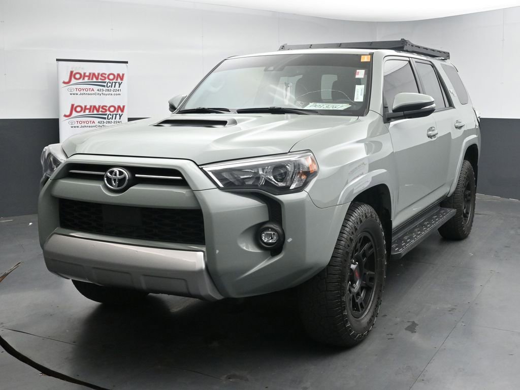 Used 2023 Toyota 4Runner TRD Off-Road Premium w/ Moonroof Package AWD/4WD image 4