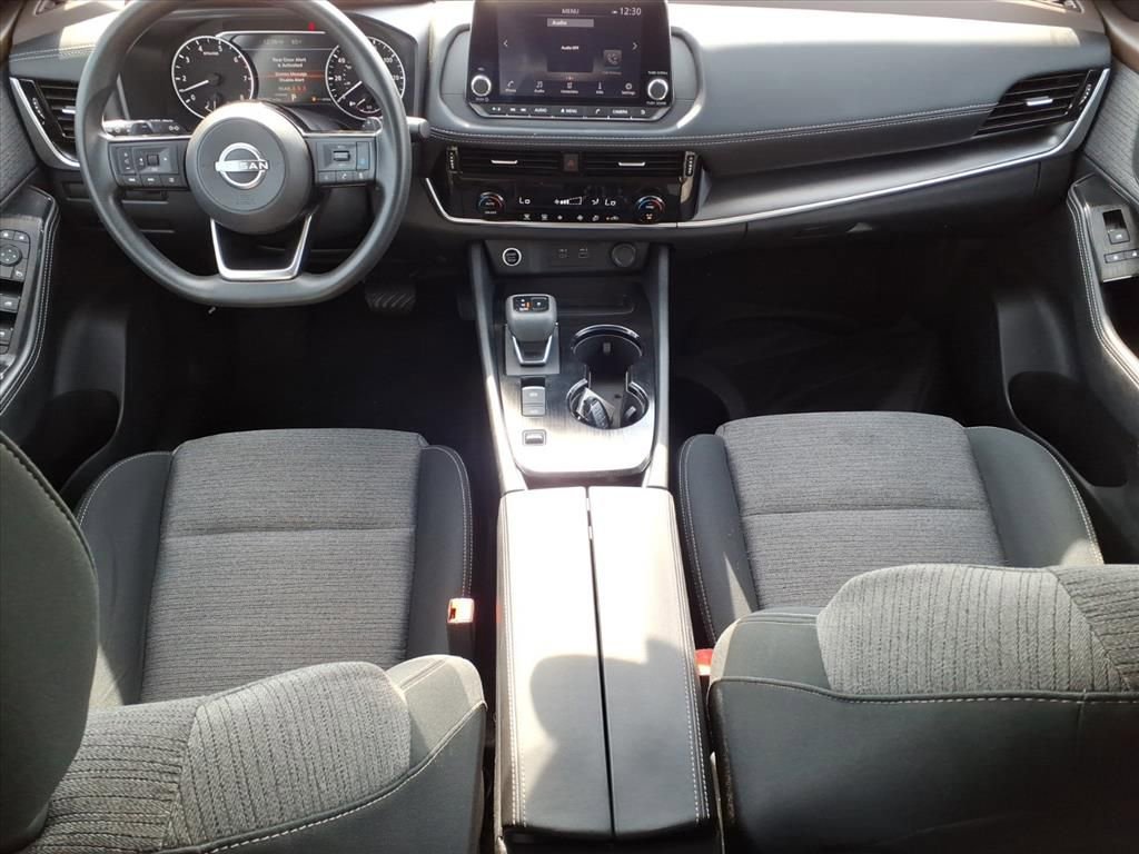 Used 2022 Nissan Rogue SV image 10