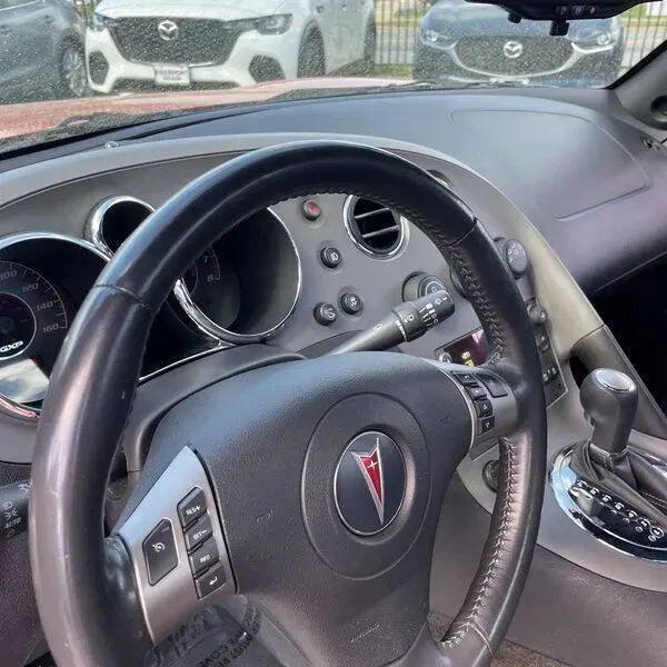 Used 2007 Pontiac Solstice GXP w/ Premium Package image 16