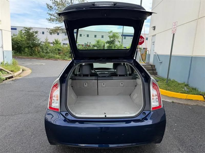 Used 2015 Toyota Prius Persona Series FWD image 32