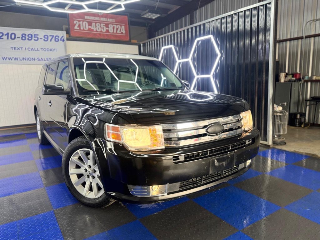 Used 2011 Ford Flex SEL w/ Rapid Spec Order Code FWD image 9