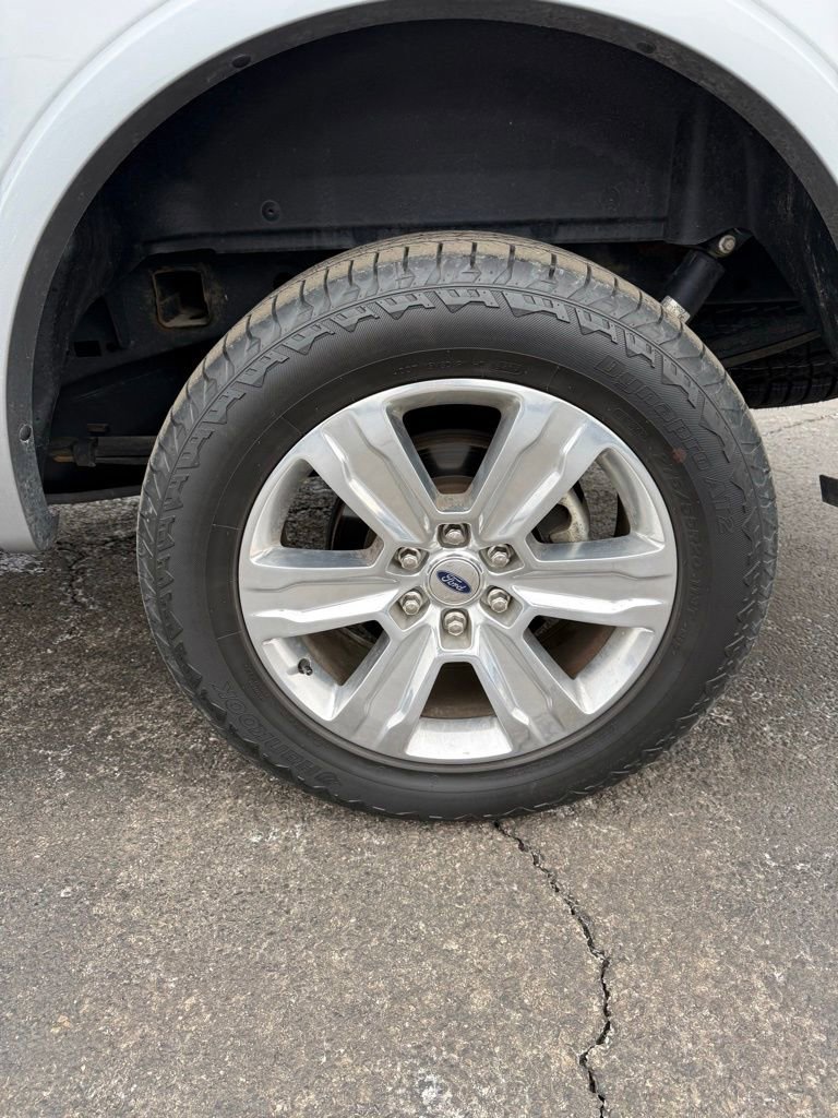 Used 2020 Ford F150 Platinum w/ Equipment Group 701A Luxury image 8