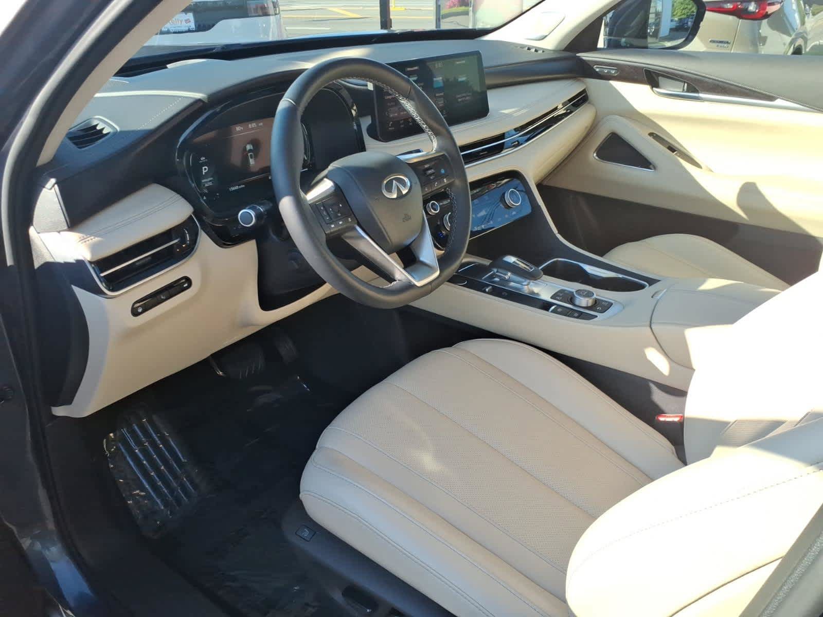 Certified 2025 INFINITI QX60 Sensory w/ Vision Package AWD/4WD image 11