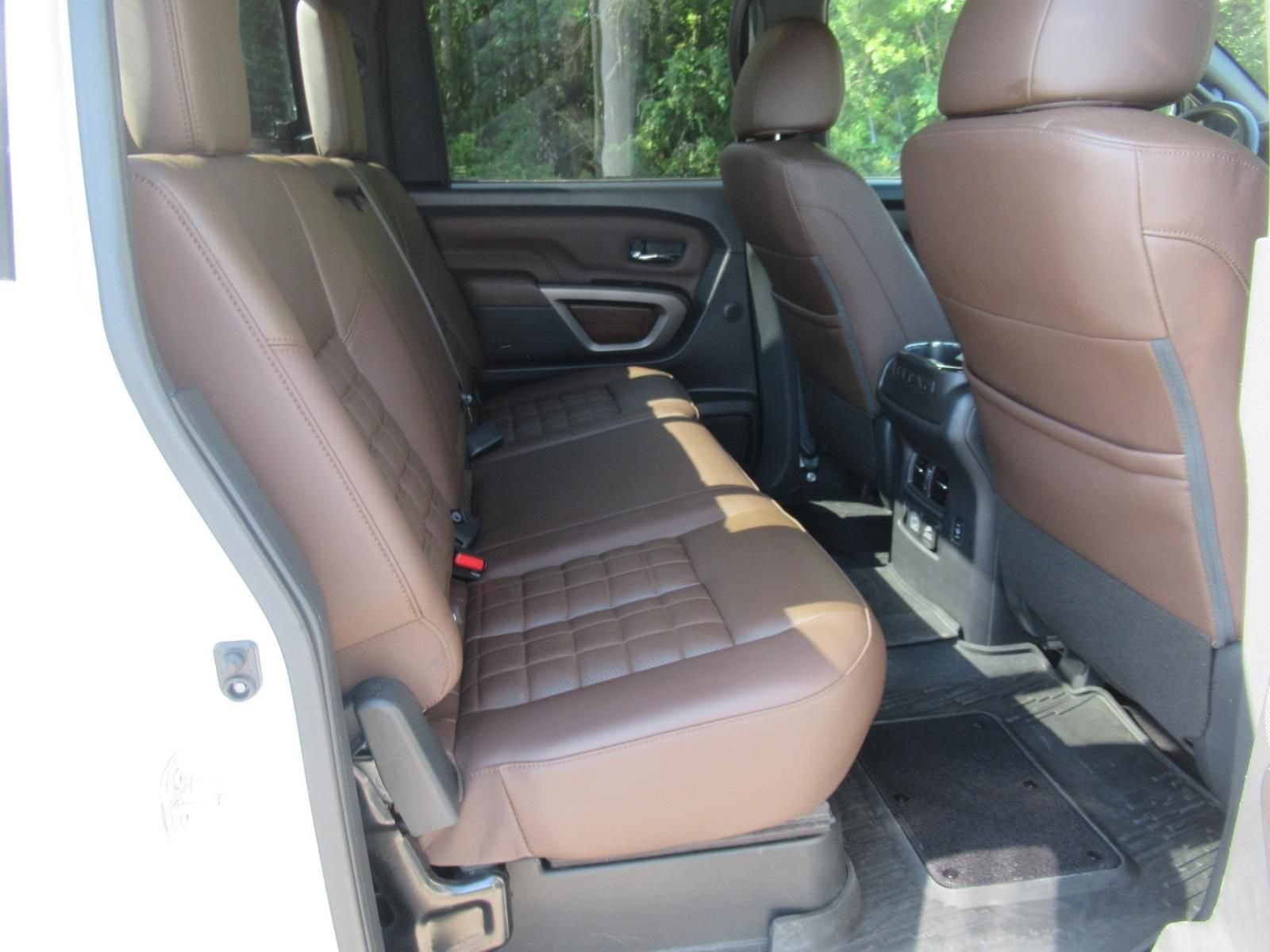 Used 2023 Nissan Titan Platinum Reserve w/ Moonroof Package AWD/4WD image 33
