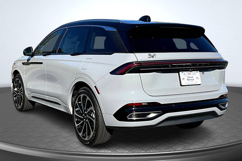 New 2026 Lincoln Nautilus Black Label AWD/4WD image 3