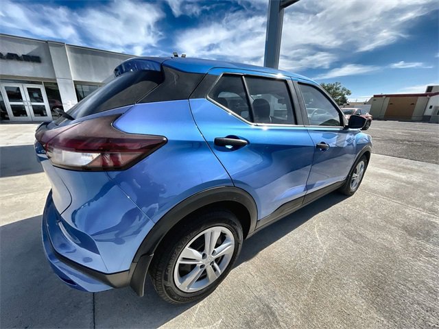 Used 2021 Nissan Kicks S image 12