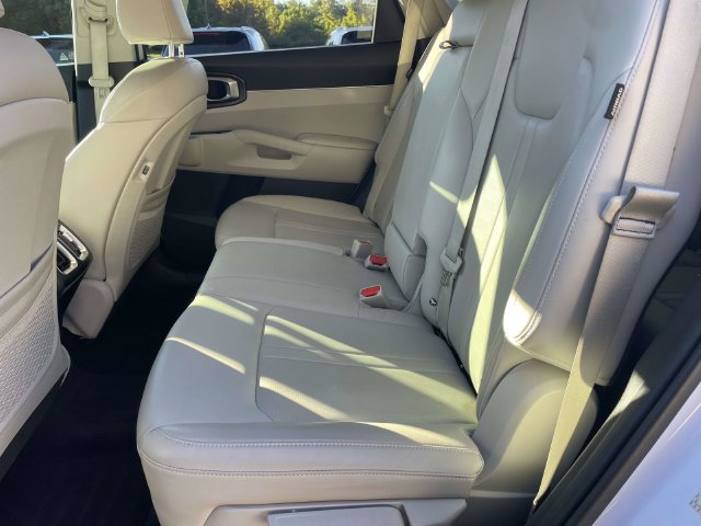 Used 2025 Kia Sorento S w/ Panoramic Sunroof Package FWD image 10
