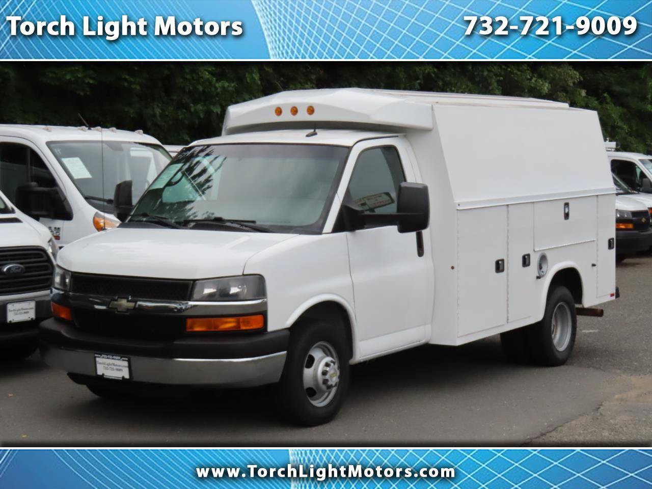 Used 2015 Chevrolet Express 3500 RWD image 1