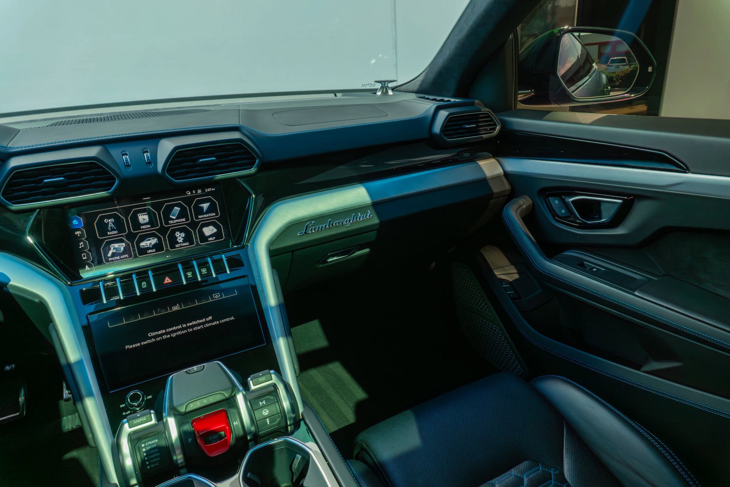 Used 2021 Lamborghini Urus image 67