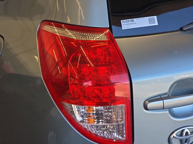 Used 2007 Toyota RAV4 4WD w/ 3rd Row image 32