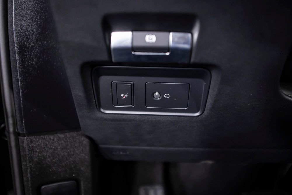 Used 2023 Land Rover Range Rover Evoque SE image 36