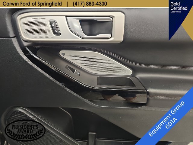 Certified 2023 Ford Explorer Platinum w/ Technology Package AWD/4WD image 13