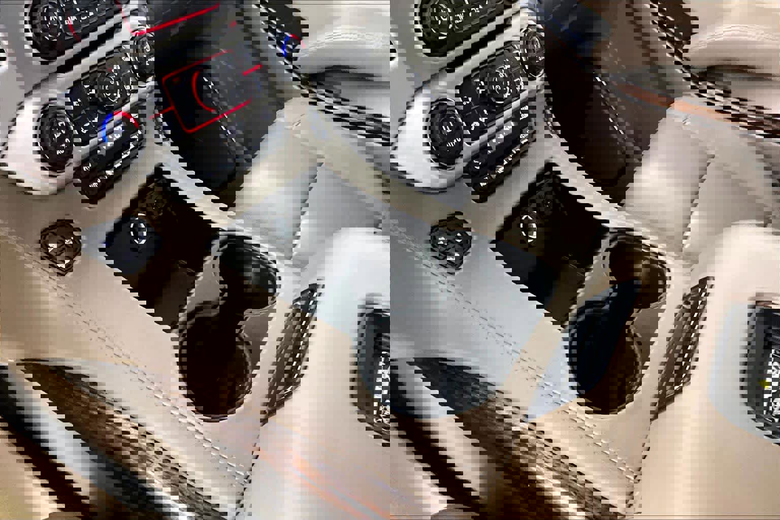 Used 2016 GMC Yukon SLT image 16