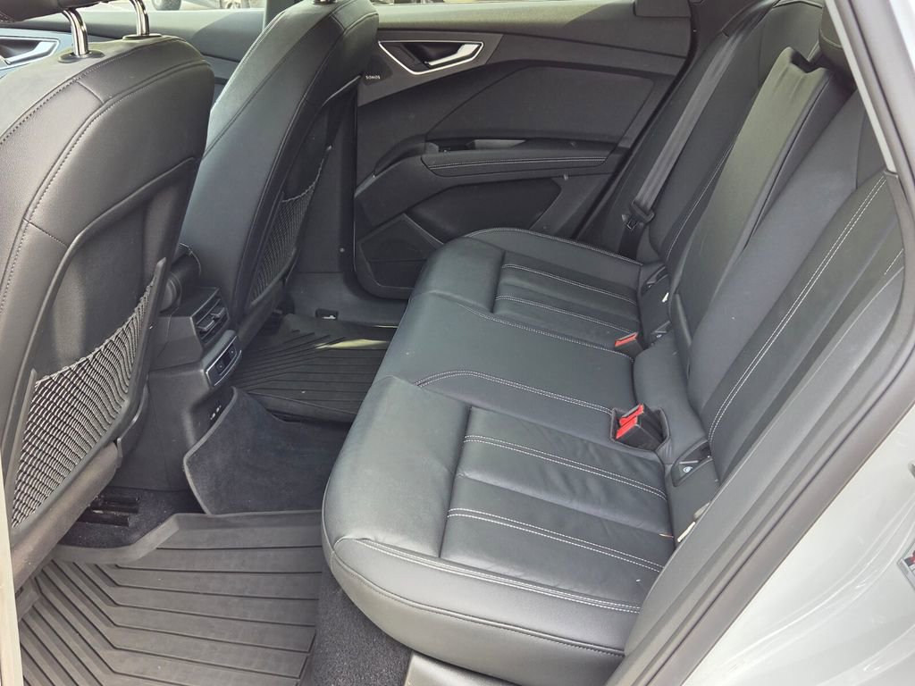 Used 2023 Audi Q4 e-tron Premium Plus w/ Premium Plus image 12