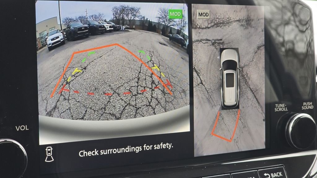 Used 2022 Nissan Pathfinder SL w/ SL Premium Package image 6