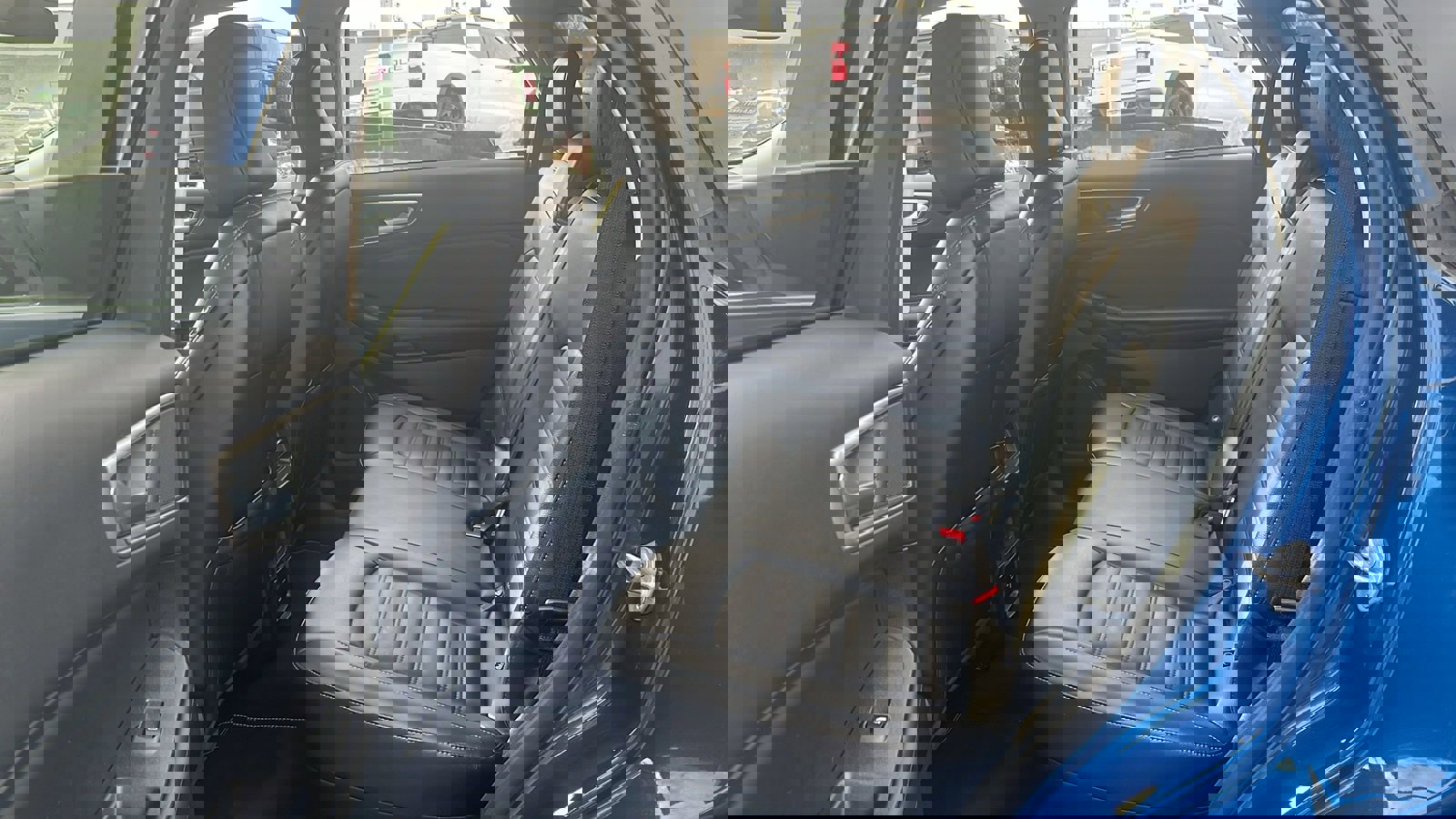 Used 2022 Ford Edge SEL w/ Convenience Package image 29