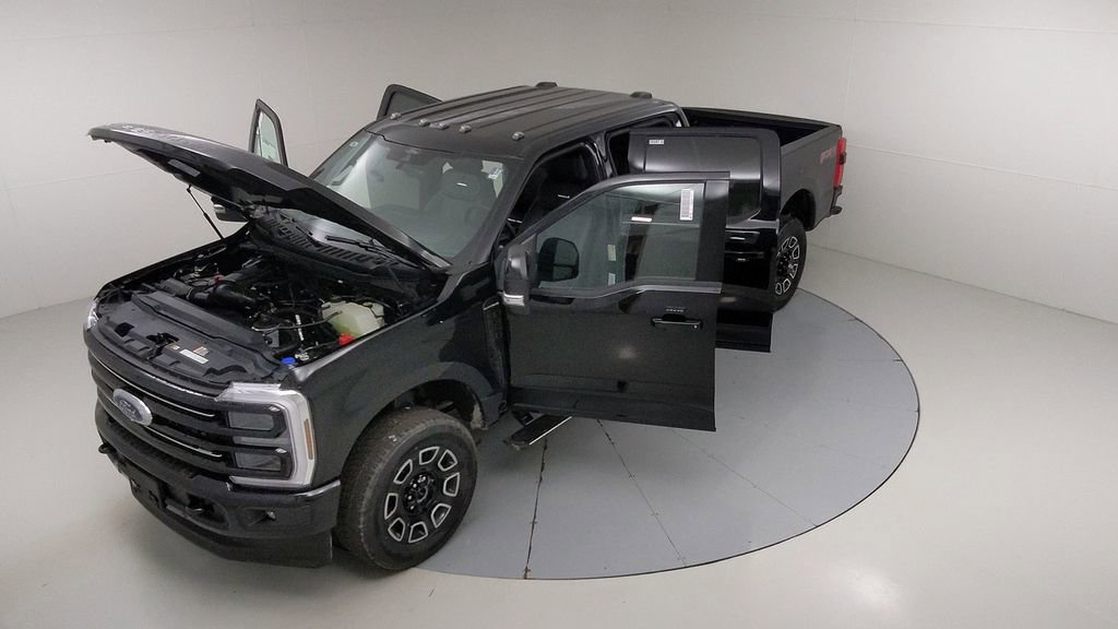 New 2025 Ford F350 Platinum w/ FX4 Off-Road Package image 42