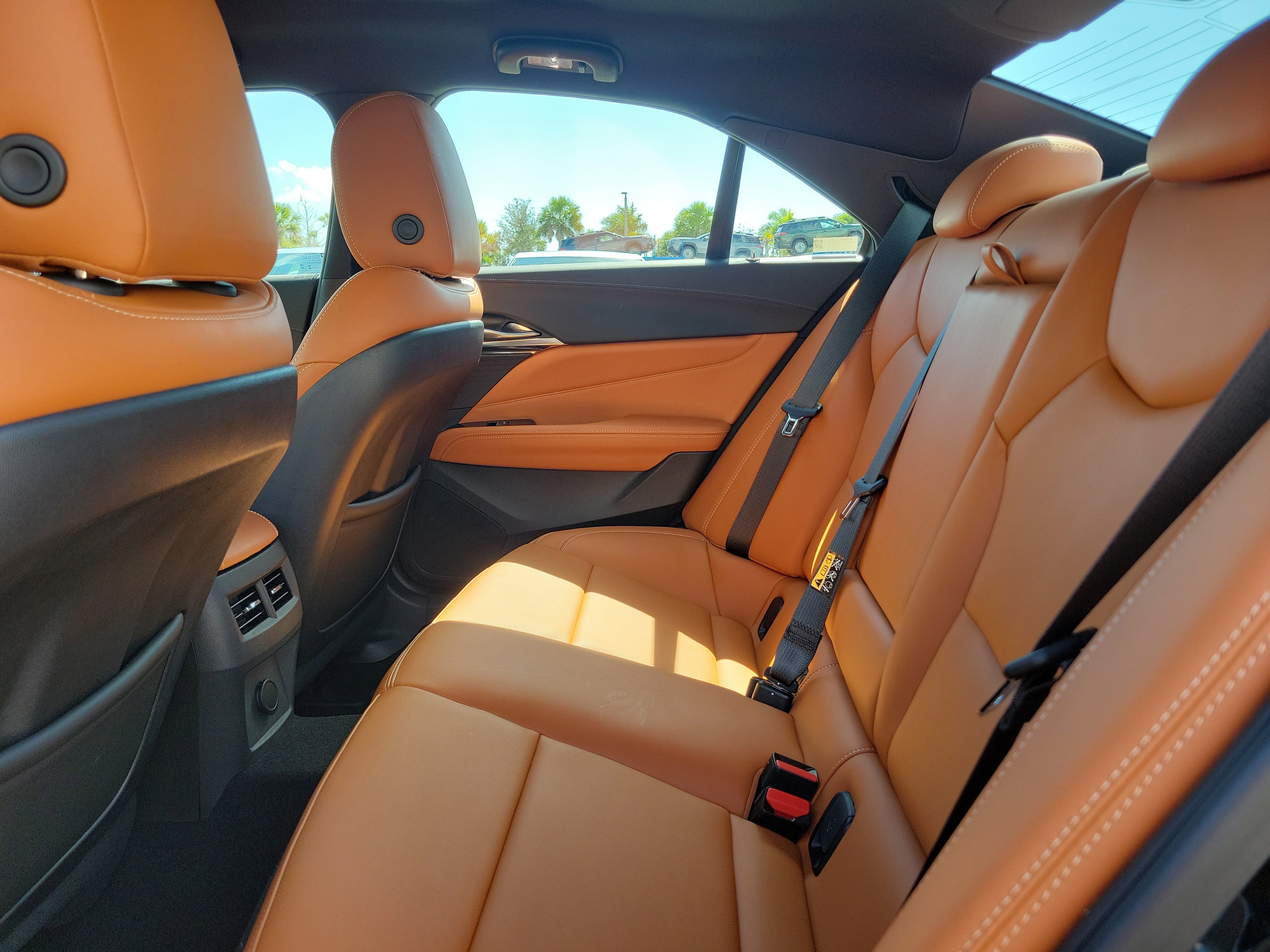 Used 2025 Cadillac CT4 Premium Luxury image 15