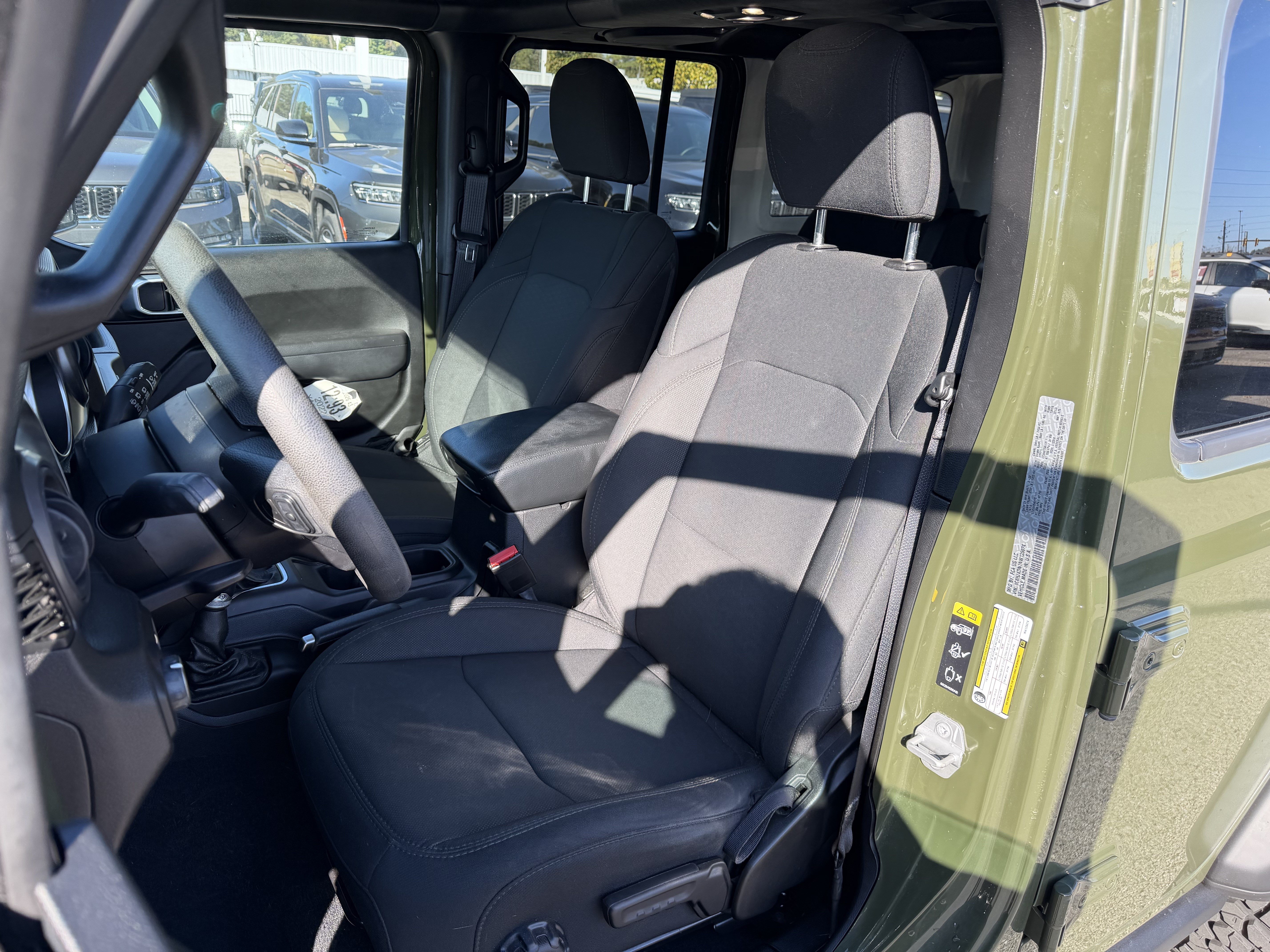 Used 2022 Jeep Wrangler Unlimited Sport AWD/4WD image 12