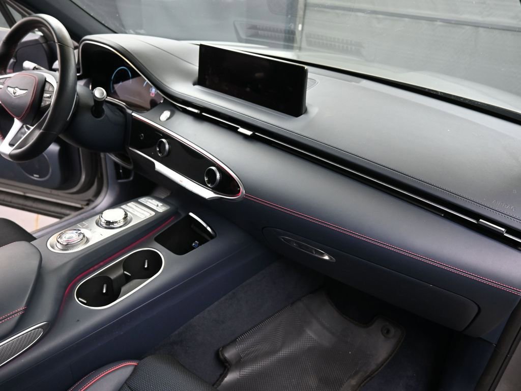 Used 2025 Genesis GV70 2.5T w/ Sport Prestige Package image 13