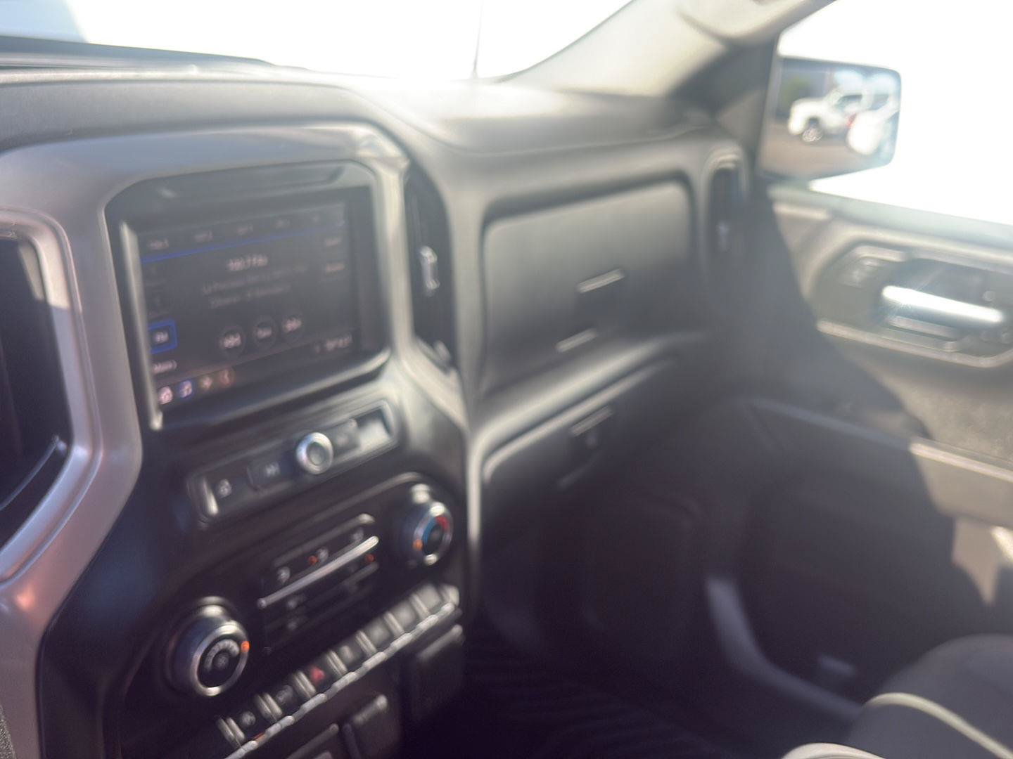 Used 2022 Chevrolet Silverado 1500 Custom RWD image 16