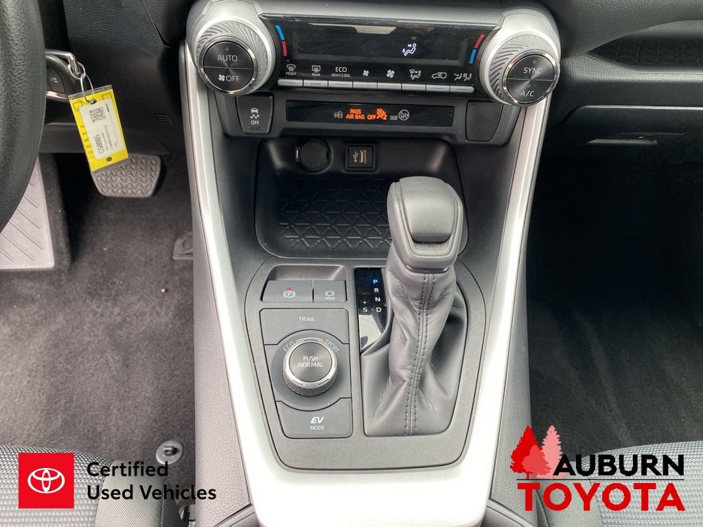 Certified 2024 Toyota RAV4 LE AWD/4WD image 36