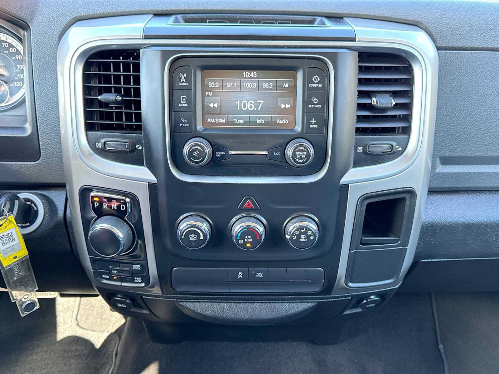Used 2019 RAM 1500 Classic SLT AWD/4WD image 27