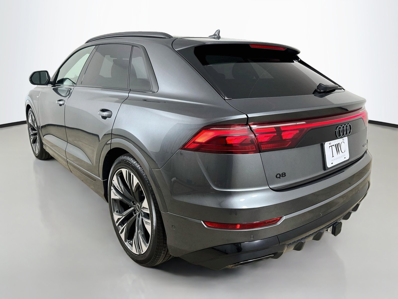 New 2027 Audi Q8 Prestige AWD/4WD image 7