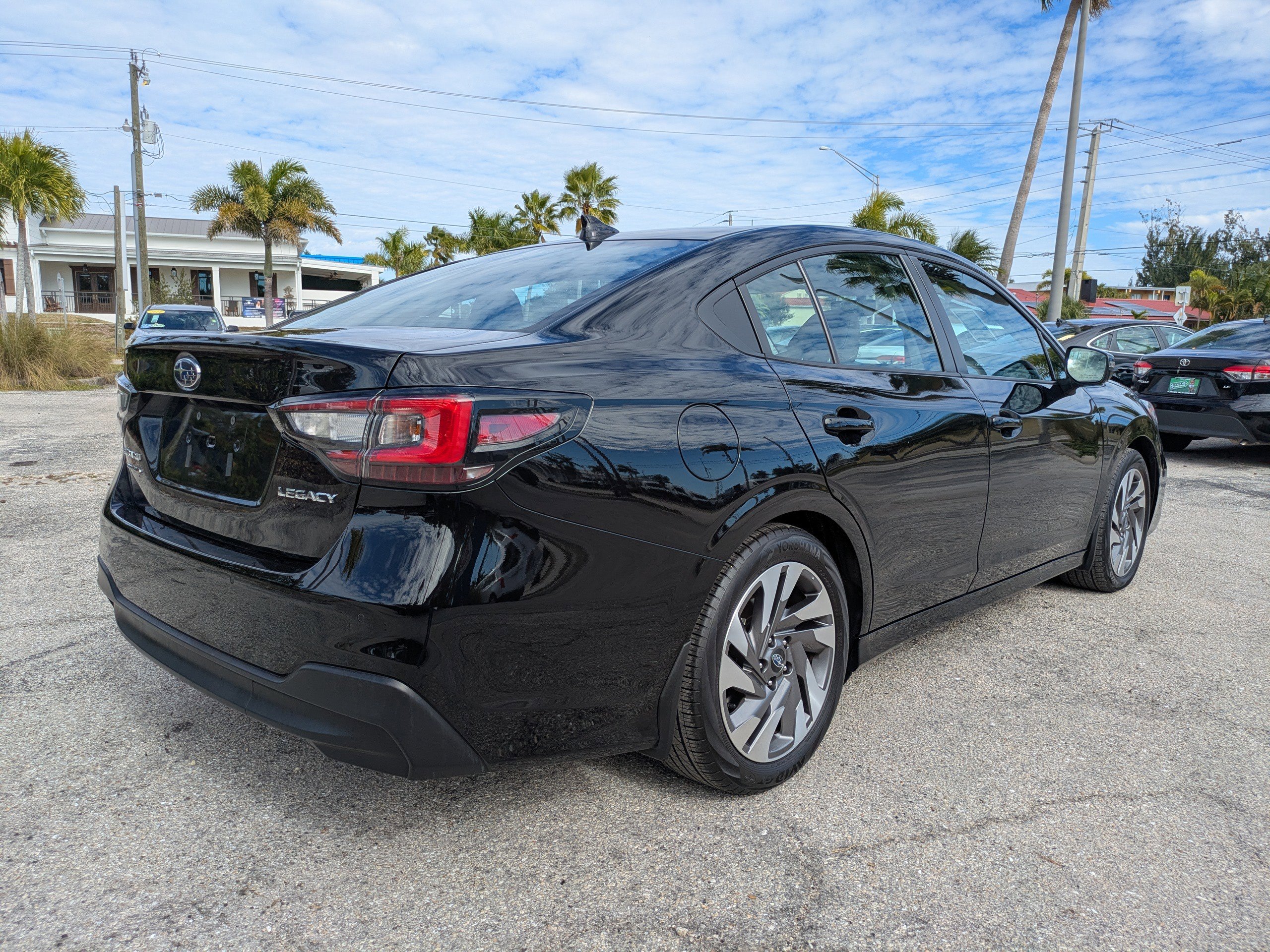 Used 2023 Subaru Legacy Limited AWD/4WD image 4