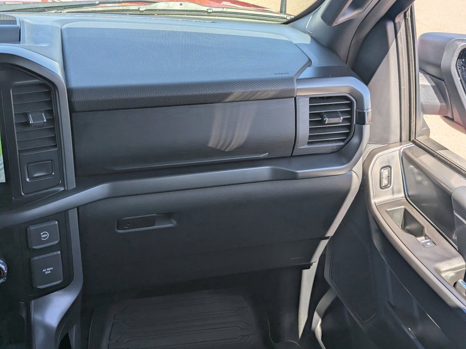 Used 2024 Ford F150 XLT w/ Equipment Group 302A MID image 18