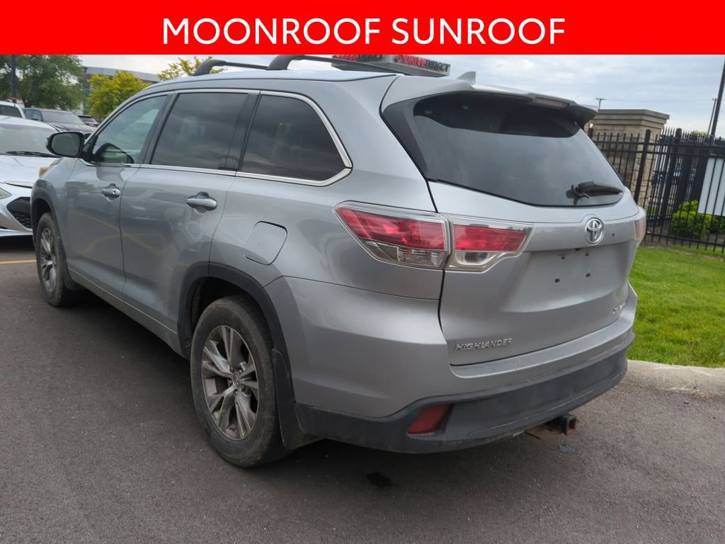 Used 2015 Toyota Highlander XLE AWD/4WD image 4