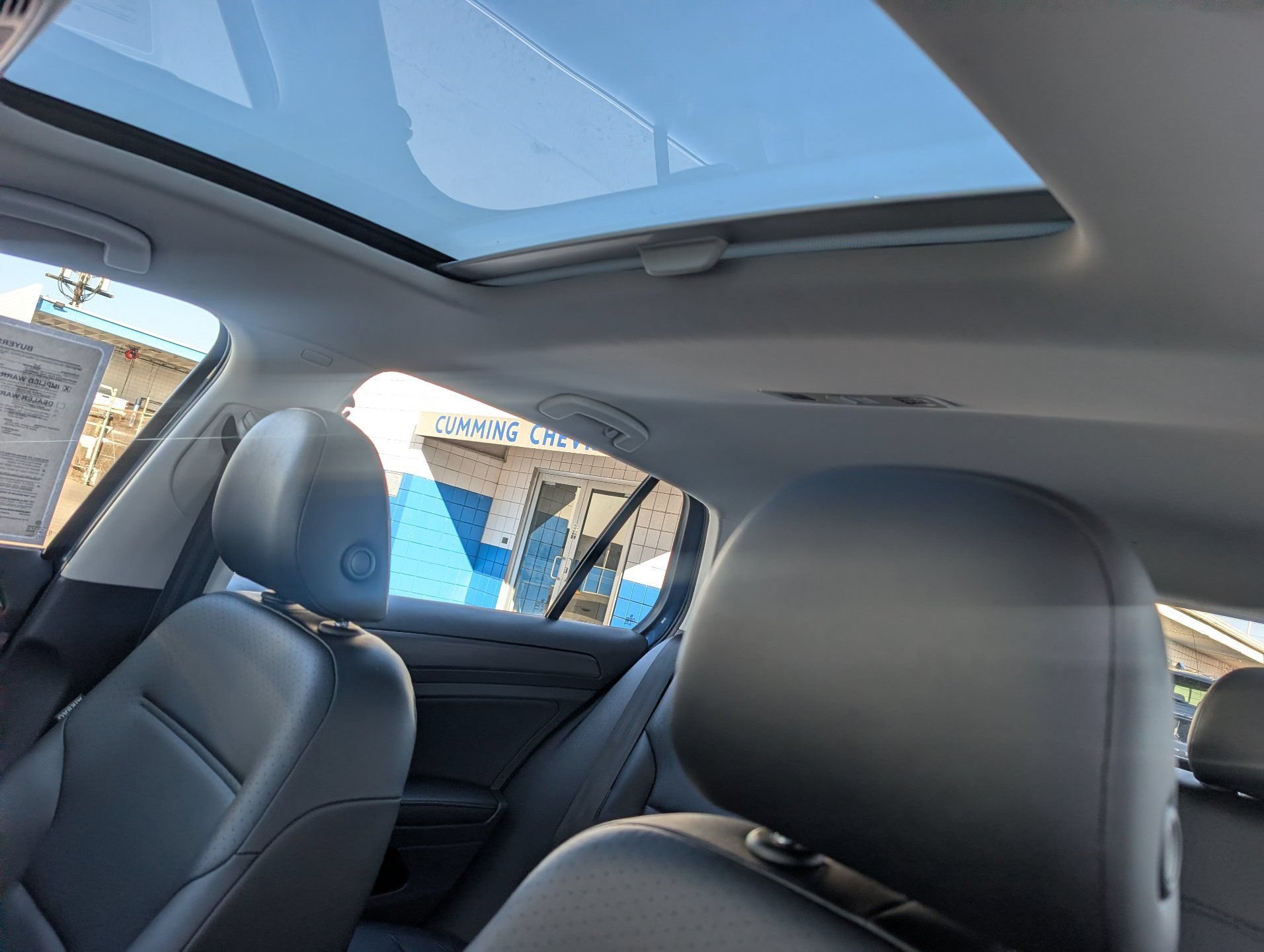 Used 2019 Volkswagen Golf SE FWD image 18