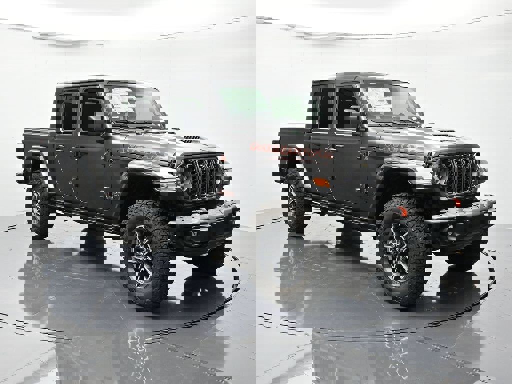 New 2025 Jeep Gladiator Mojave image 3