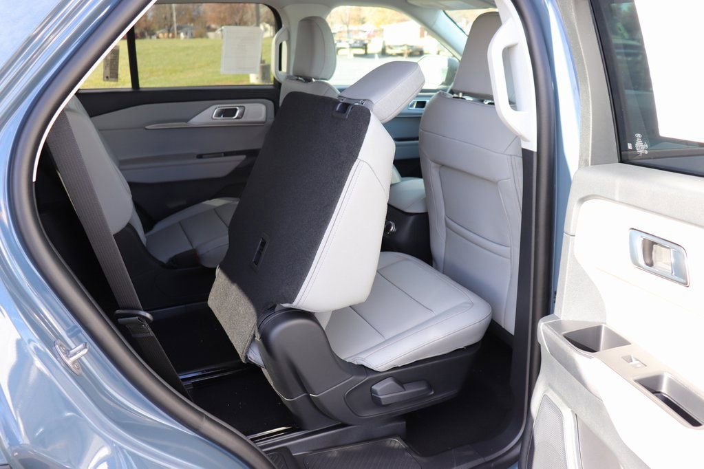 New 2026 Ford Explorer Active w/ Active Comfort Package image 17