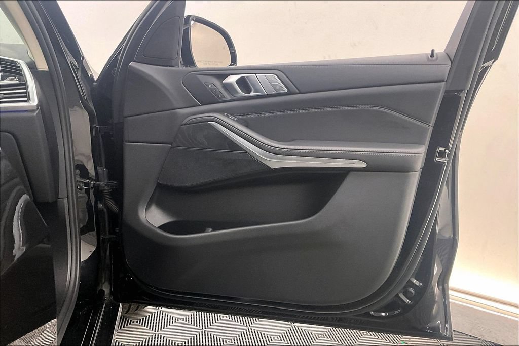 Used 2019 BMW X7 xDrive40i AWD/4WD image 25