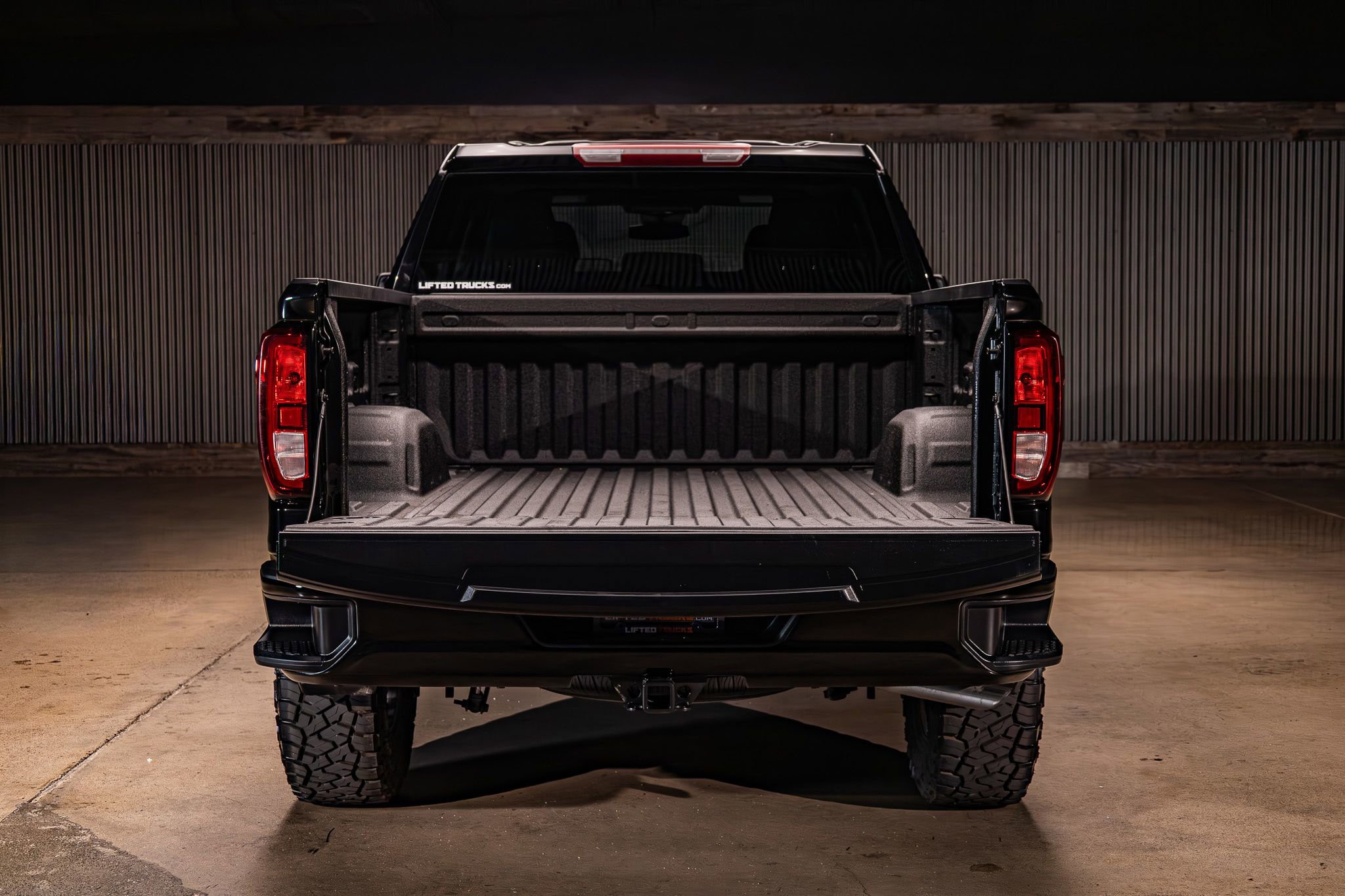 Used 2025 GMC Sierra 1500 Elevation image 8